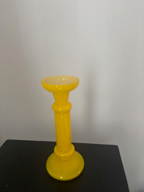 Vase en opaline d'Empoli jaune