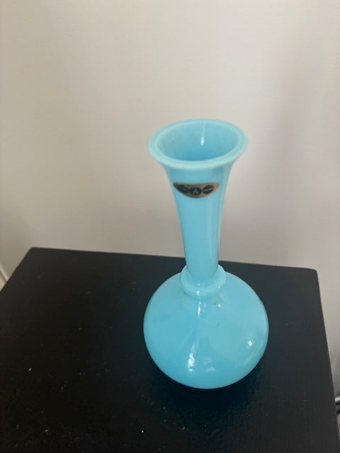 Vase bleu ciel en opaline de Boom