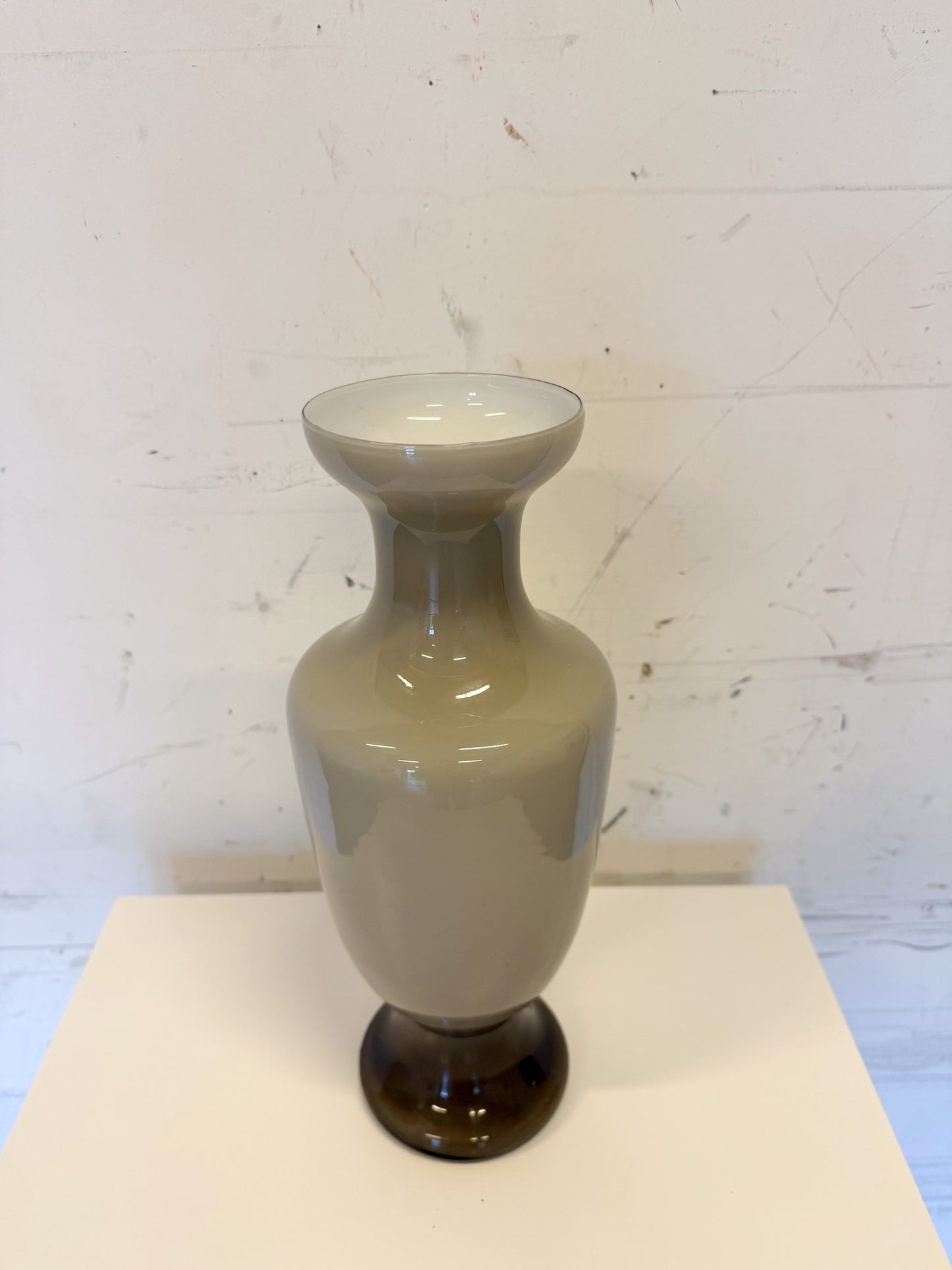 Vase Empoli en opaline grise