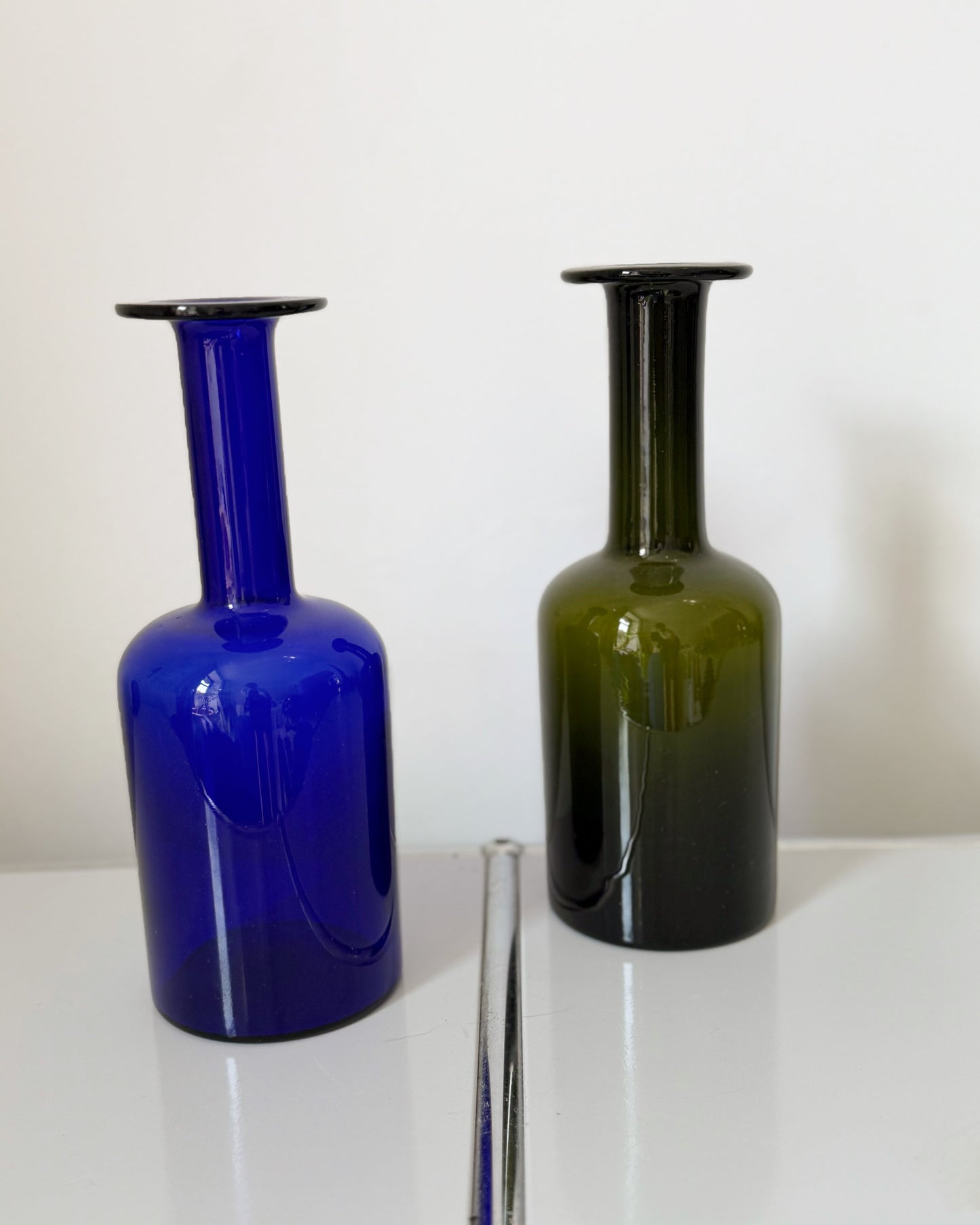 Gulvvase en verre vert Holmegaard par Otto Brauer