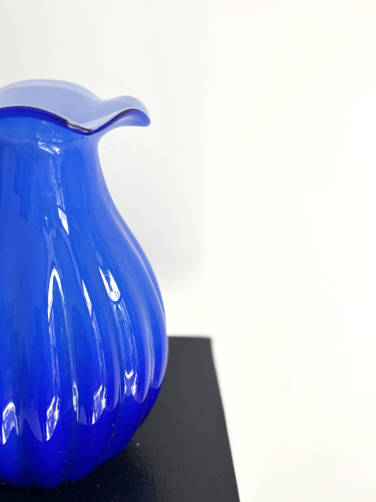 Vase en opaline Empoli bleu cobalt