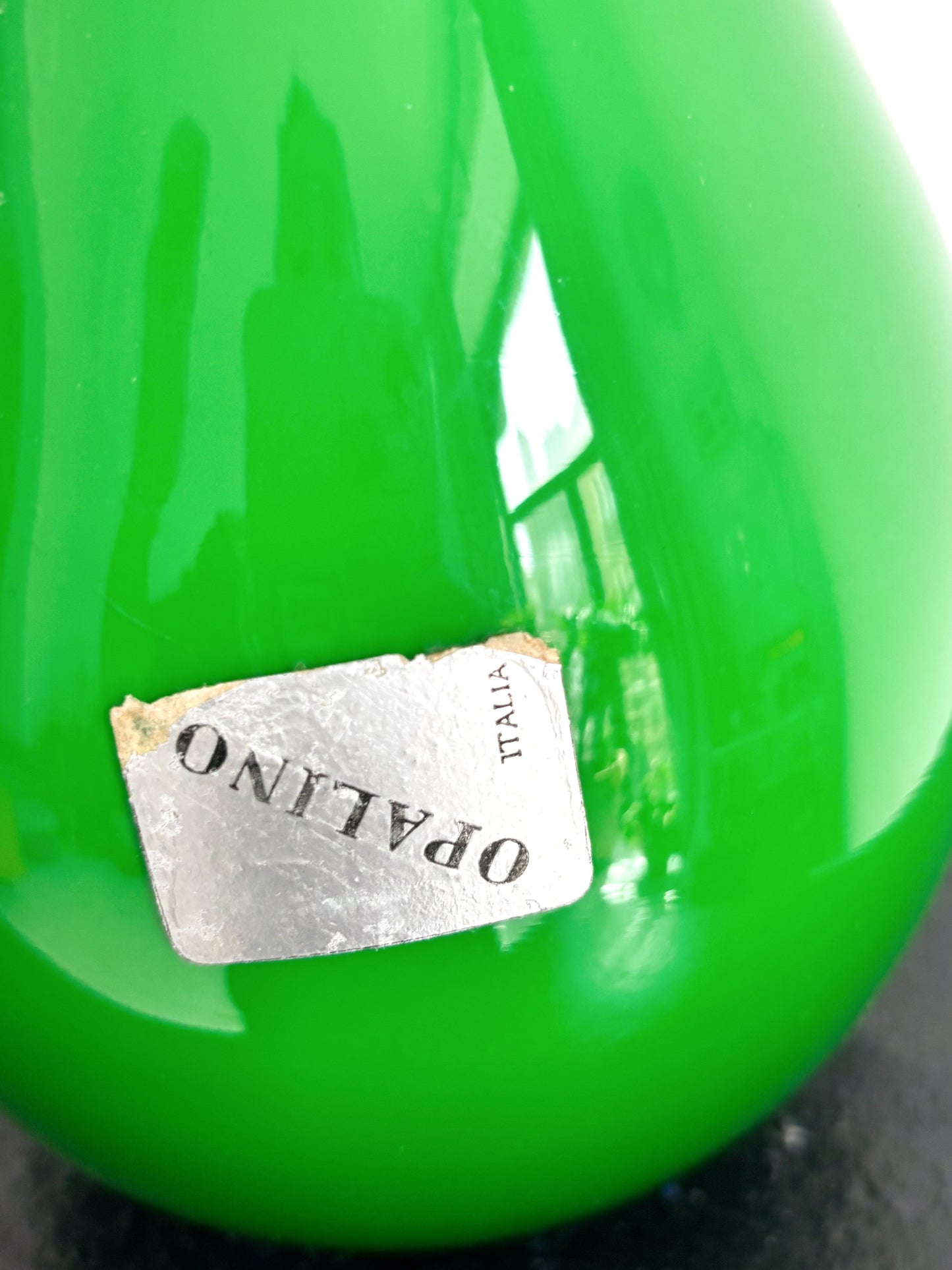 Vase, pichet en opaline d'Empoli vert gazon.