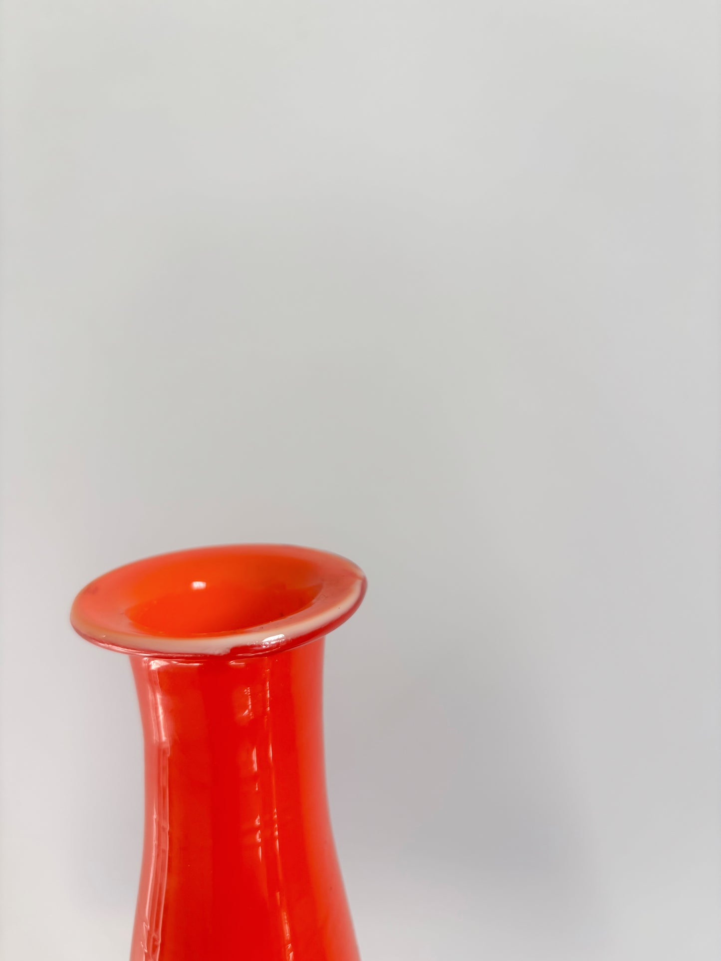 Vase orange en opaline d'Empoli