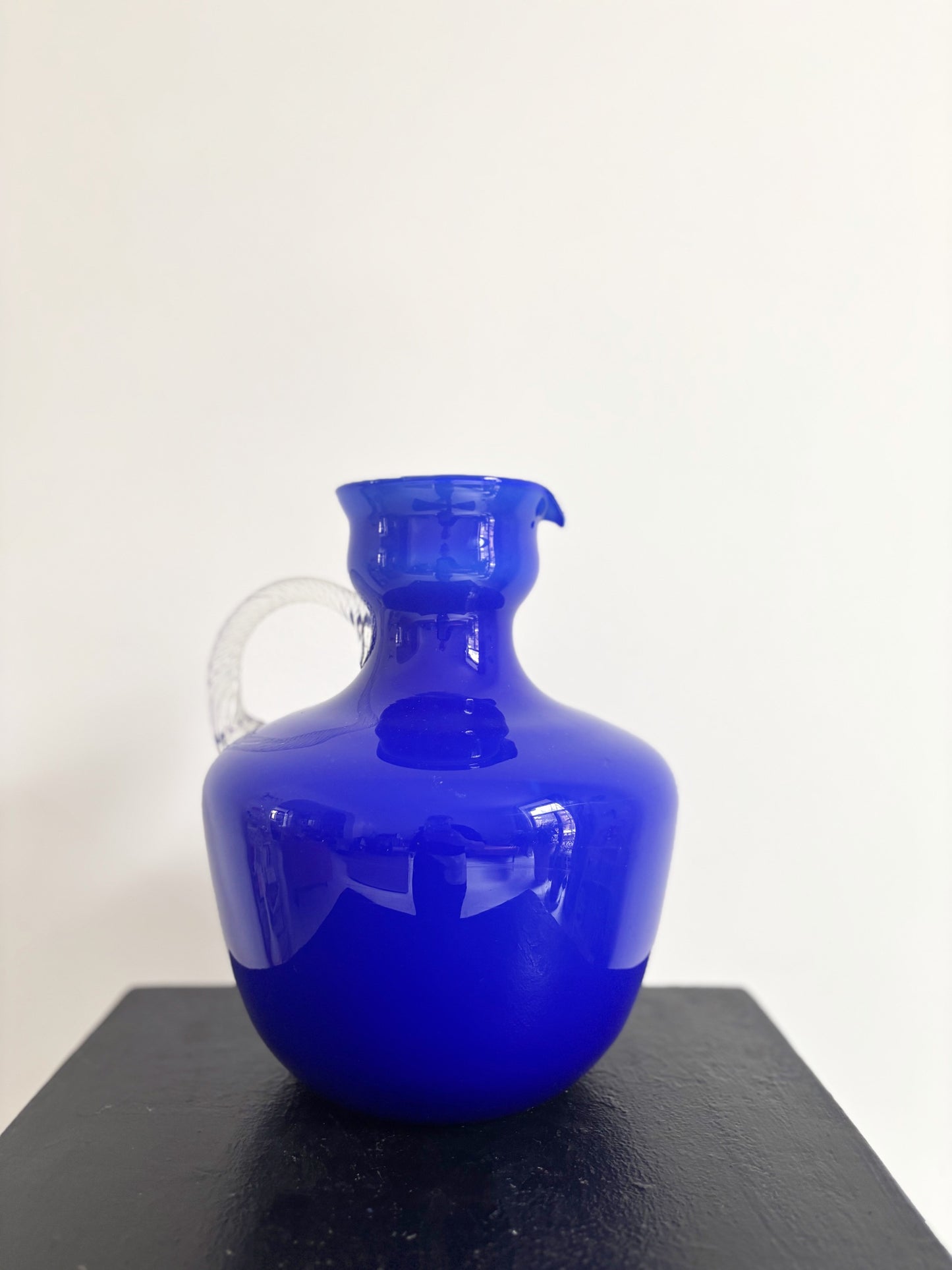 Vase en opaline d'Empoli bleu cobalt