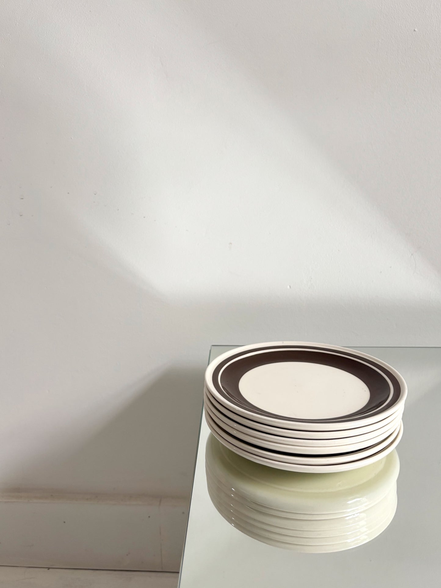 Ensemble de 6 petites assiettes de Carrigaline Pottery