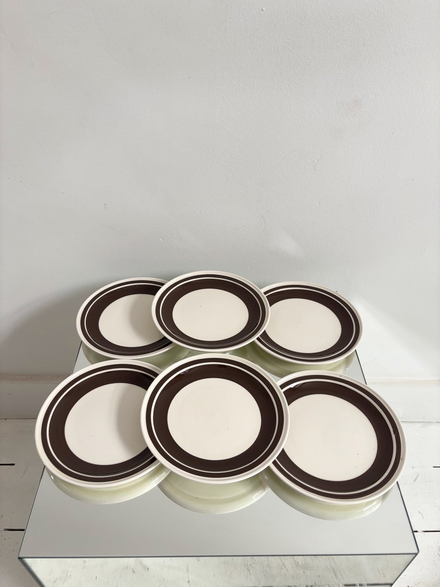 Ensemble de 6 petites assiettes de Carrigaline Pottery