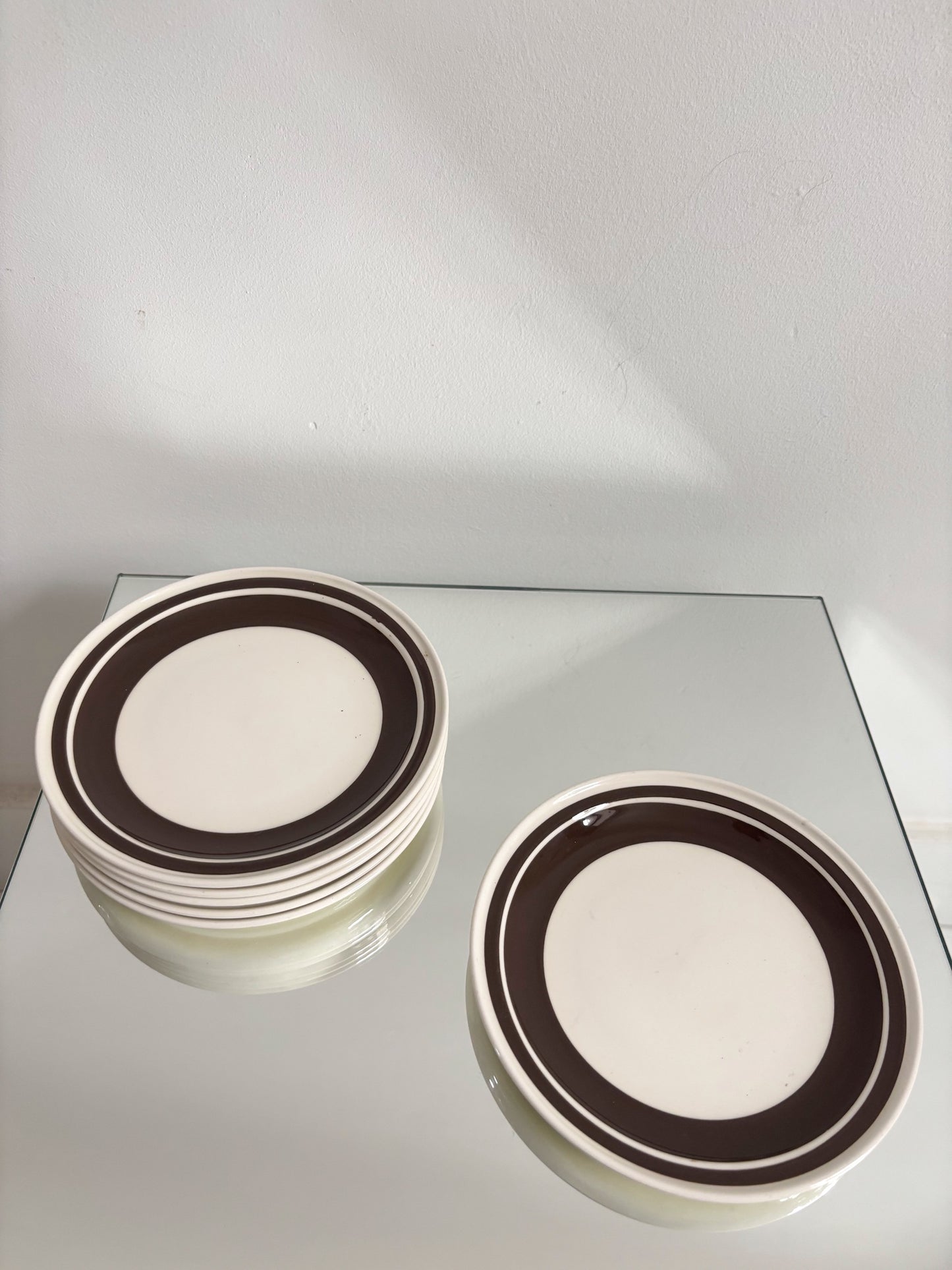 Ensemble de 6 petites assiettes de Carrigaline Pottery