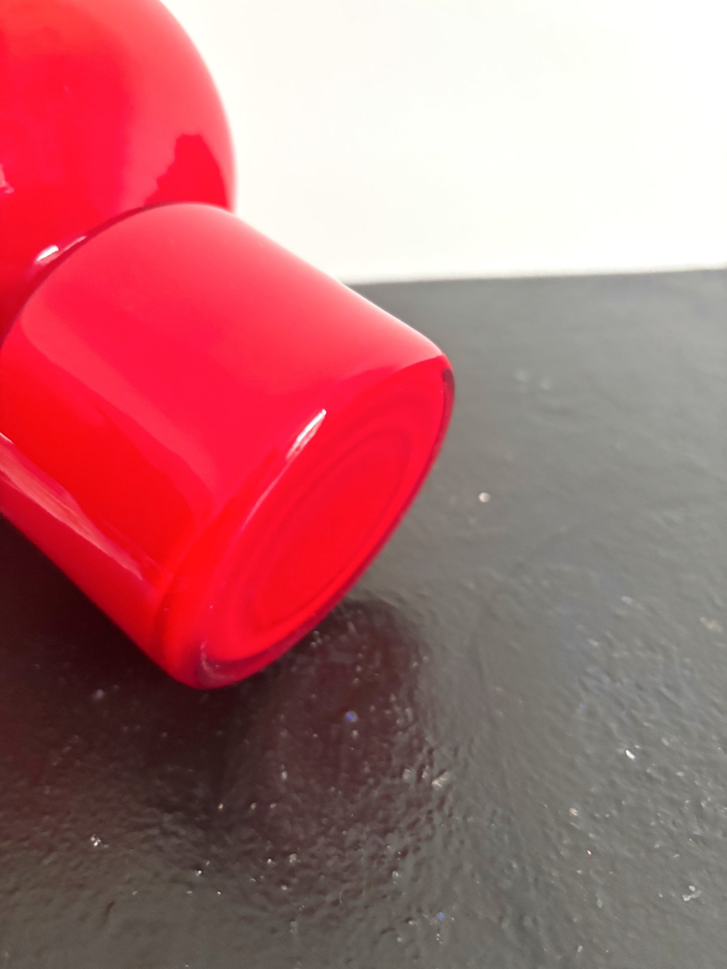 Vase Carnaby en opaline rouge d'Holmegaard par Per Lutken