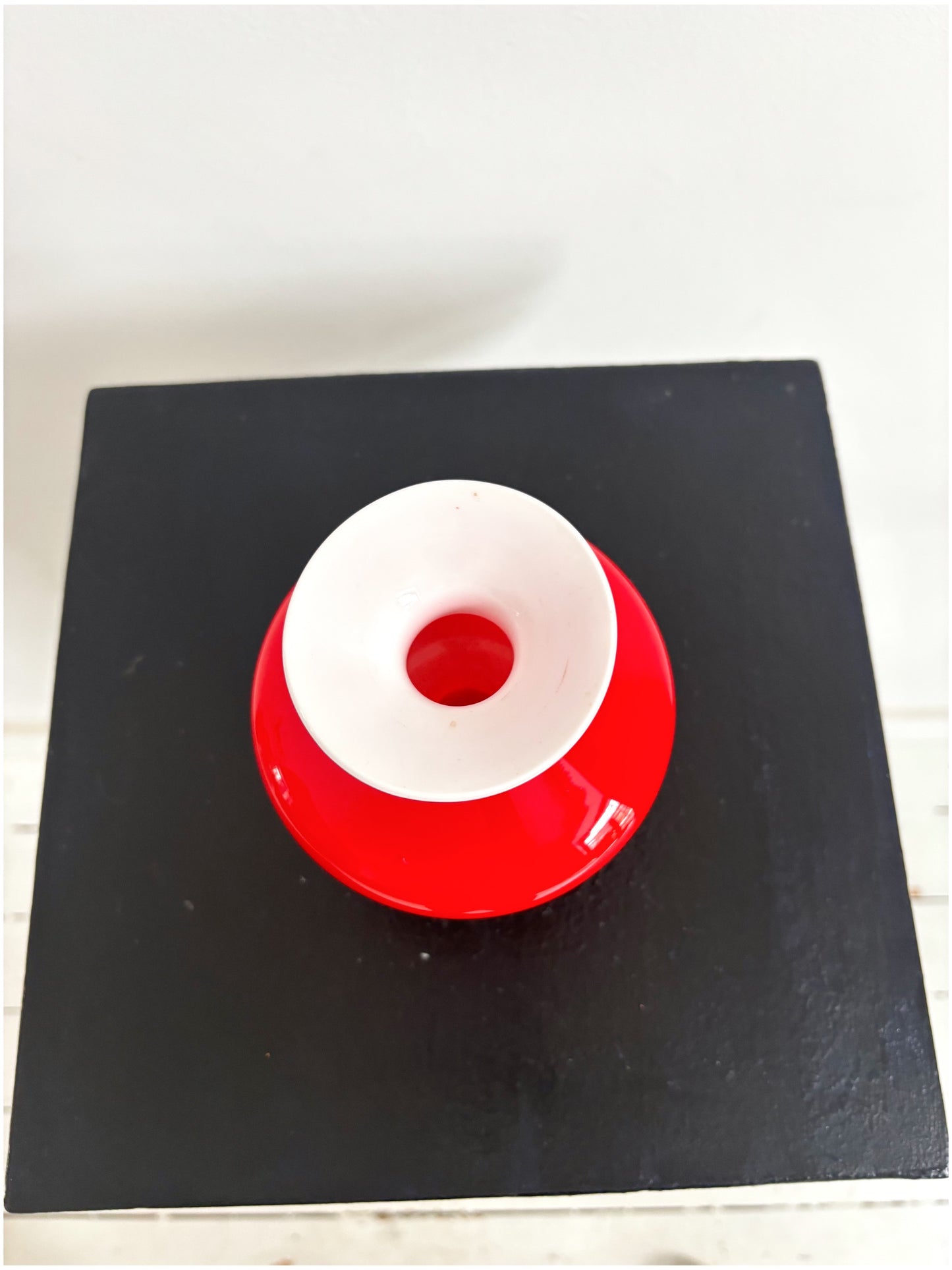 Vase Carnaby en opaline rouge d'Holmegaard par Per Lutken
