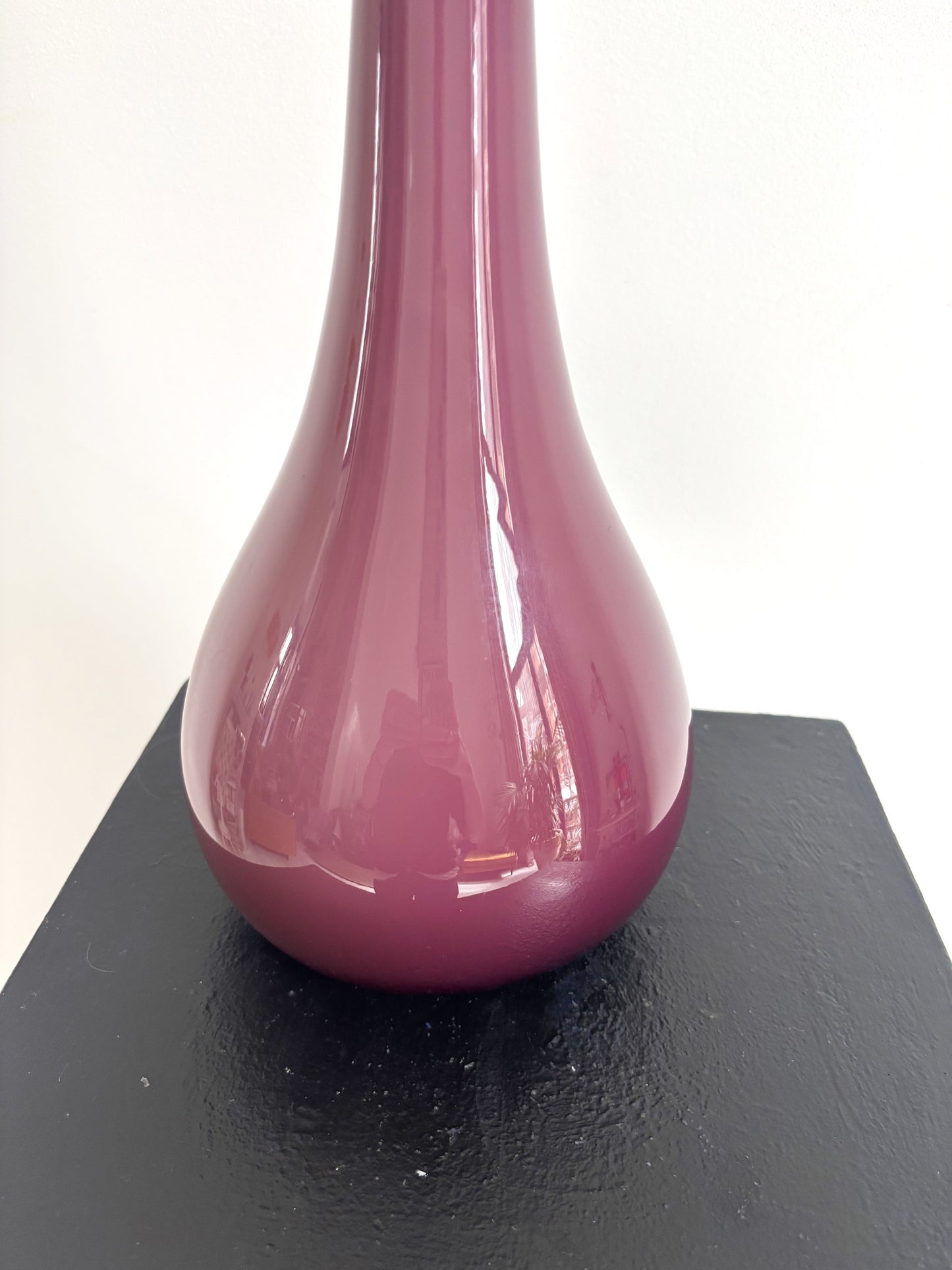 Bouteille en opaline mauve d'Empoli