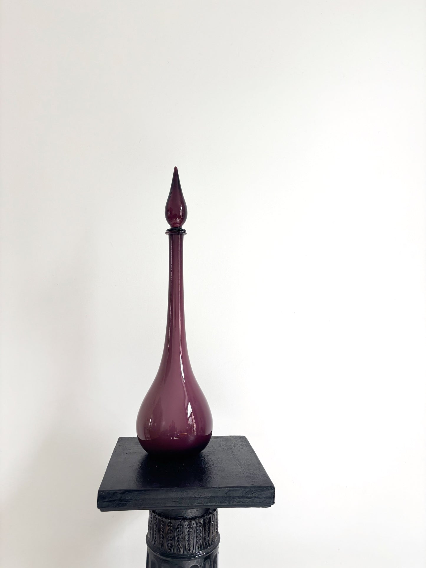 Bouteille en opaline mauve d'Empoli