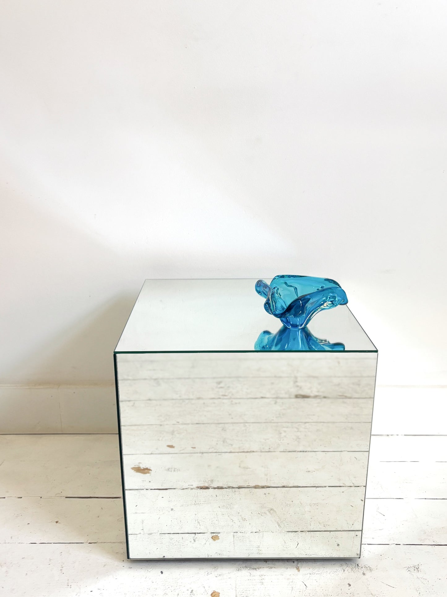 Vide poche, cendrier en verre de Murano bleu