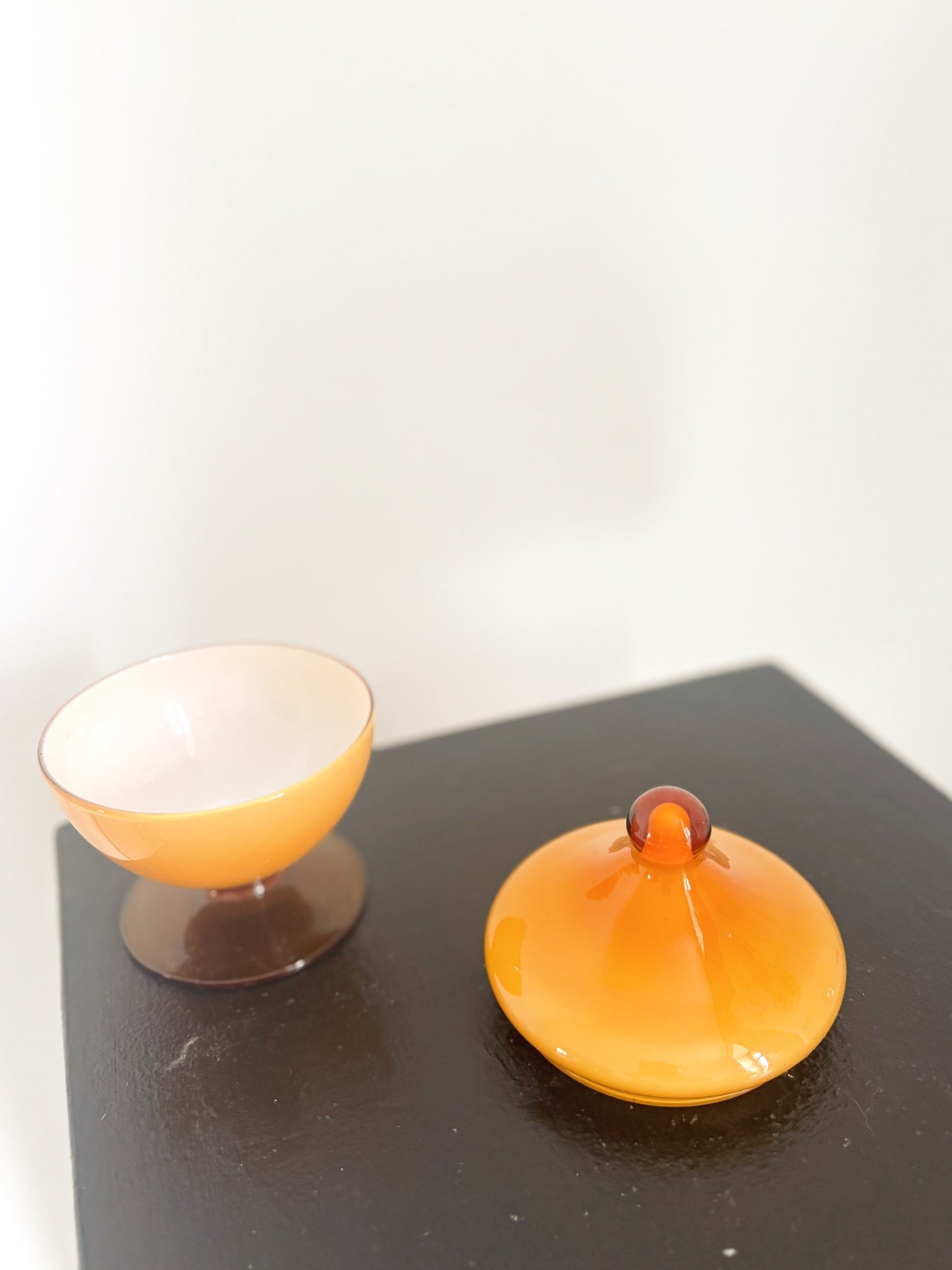 Bonbonnière en opaline Empoli caramel