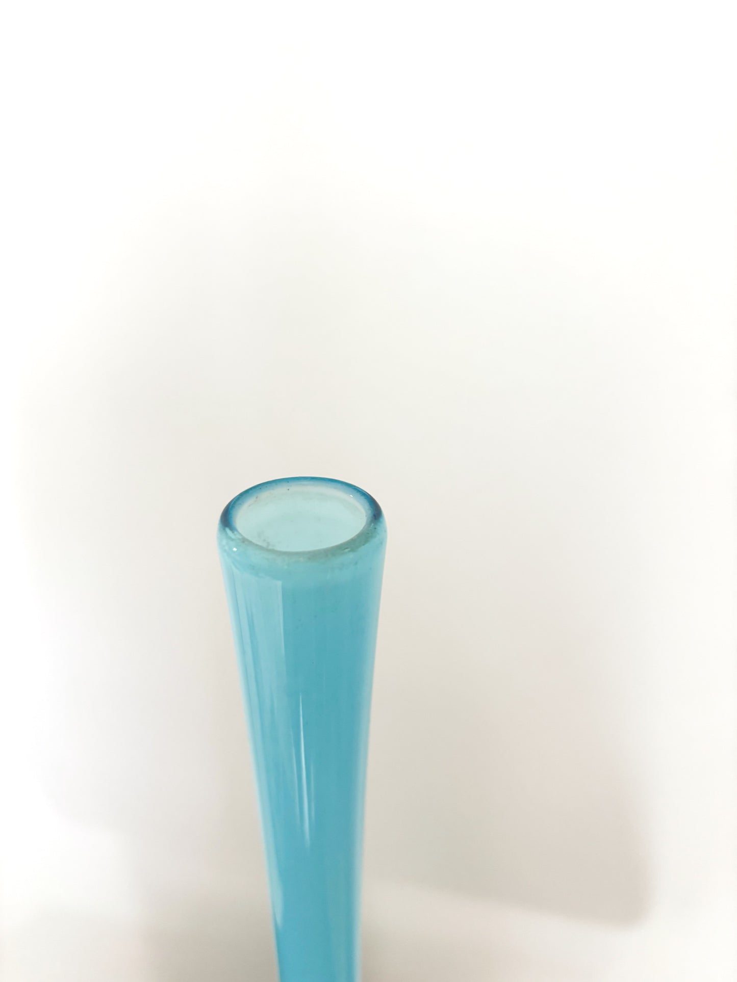 Soliflore en opaline bleue