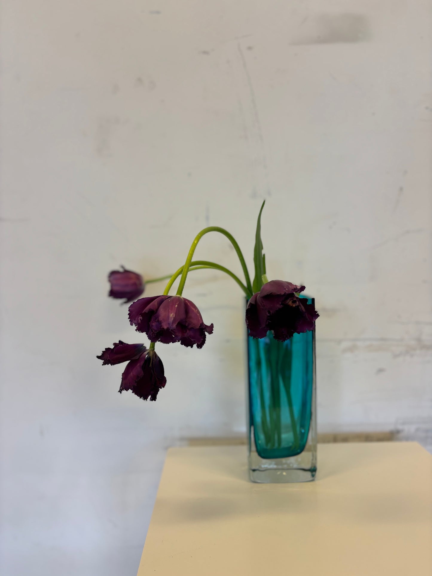 Vase en verre lourd vert d'eau