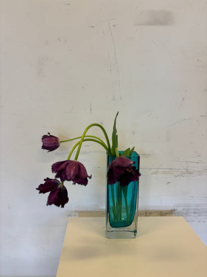Vase en verre lourd vert d'eau
