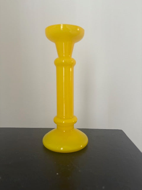 Vase en opaline d'Empoli jaune