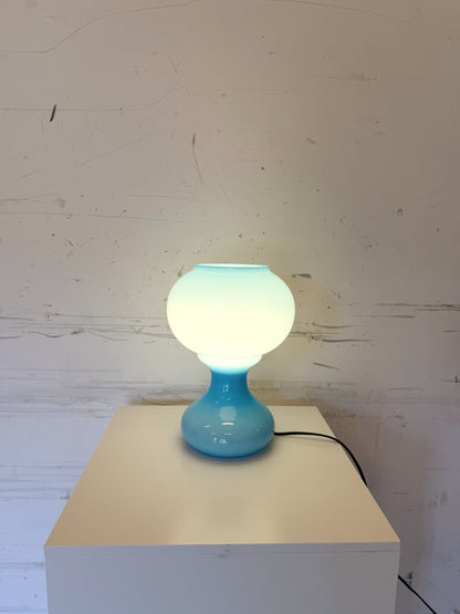 Lampe FUNGO en opaline bleue