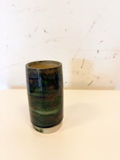 Vase scandinave  vintage en céramique émaillée vert