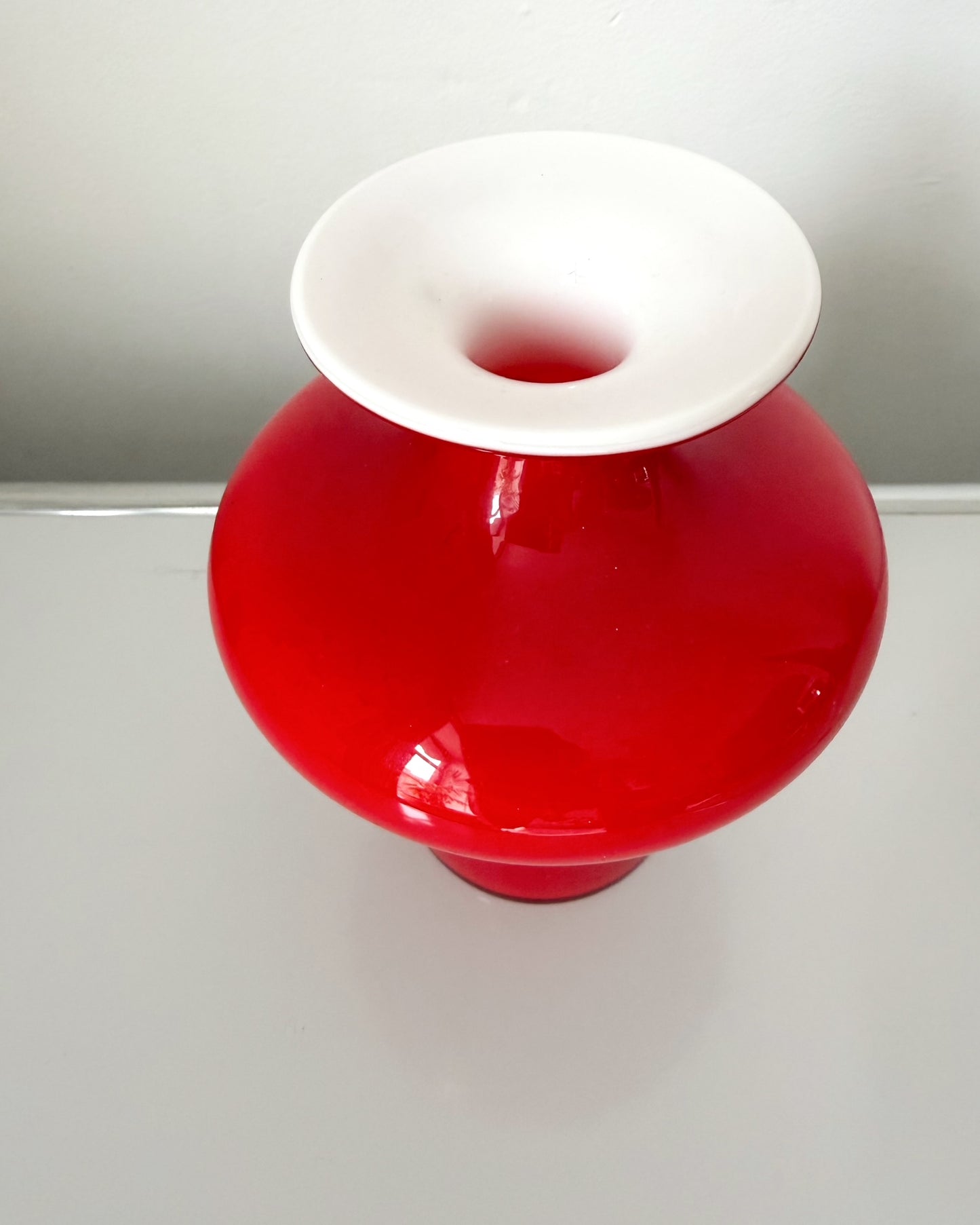 Vase en opaline rouge Carnaby Holmegaard