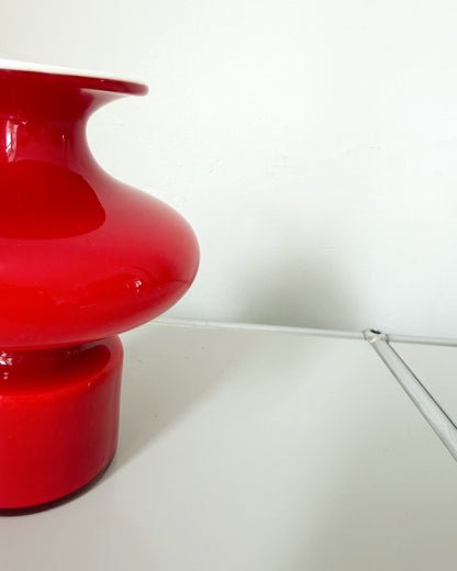 Vase en opaline rouge Carnaby Holmegaard