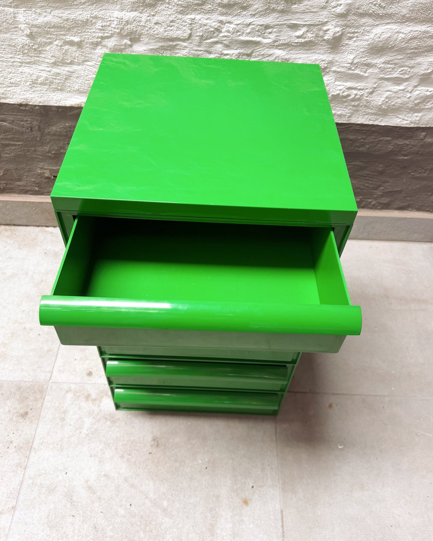 Commode modulable vert Kelly 5 tiroirs Kartell Simon Fussell