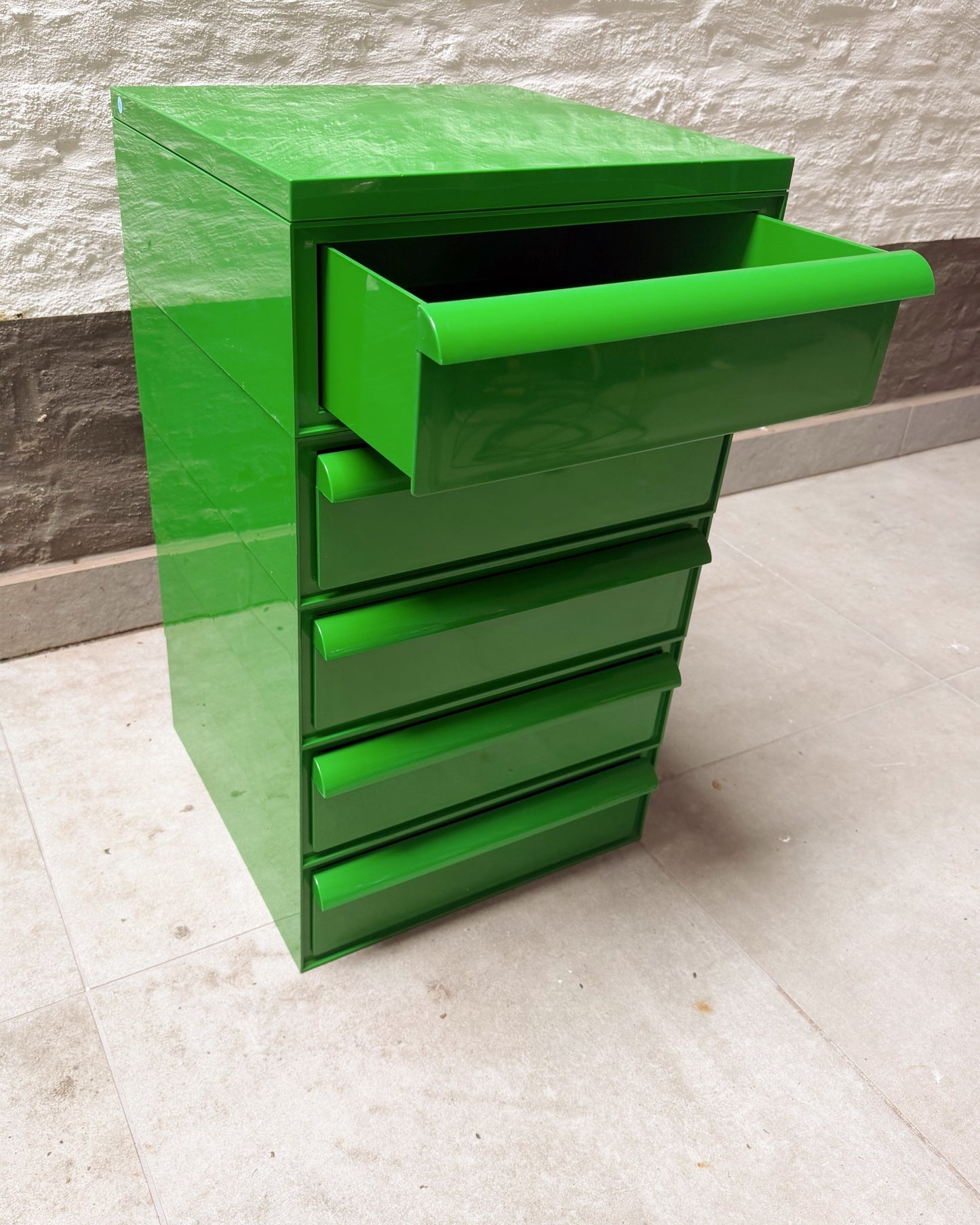 Commode modulable vert Kelly 5 tiroirs Kartell Simon Fussell
