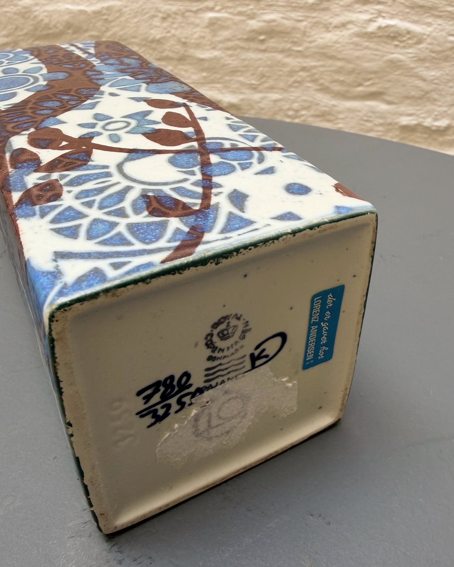 Vase en faience BACA Royal Copenhagen de Johanne Gerber