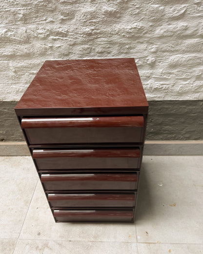 Commode 5 tiroirs brunes Simon Fussell Kartell