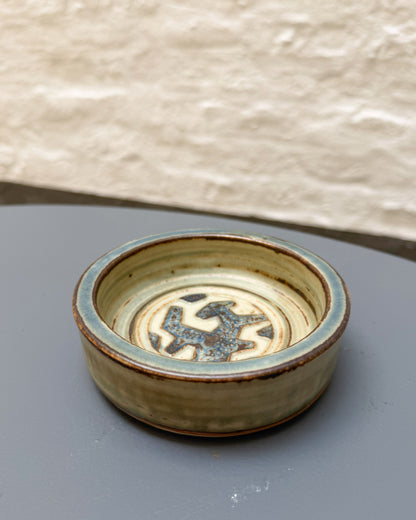 Plat rond en grés émaillé par Jorgen Mogensen pour Royal Copenhagen