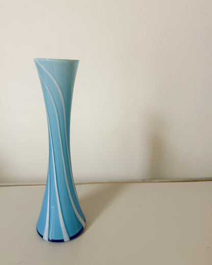 Vase torpedo en opaline Empoli bleu ciel