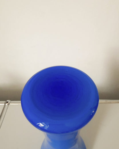 Vase en opaline bleu cobalt Empoli