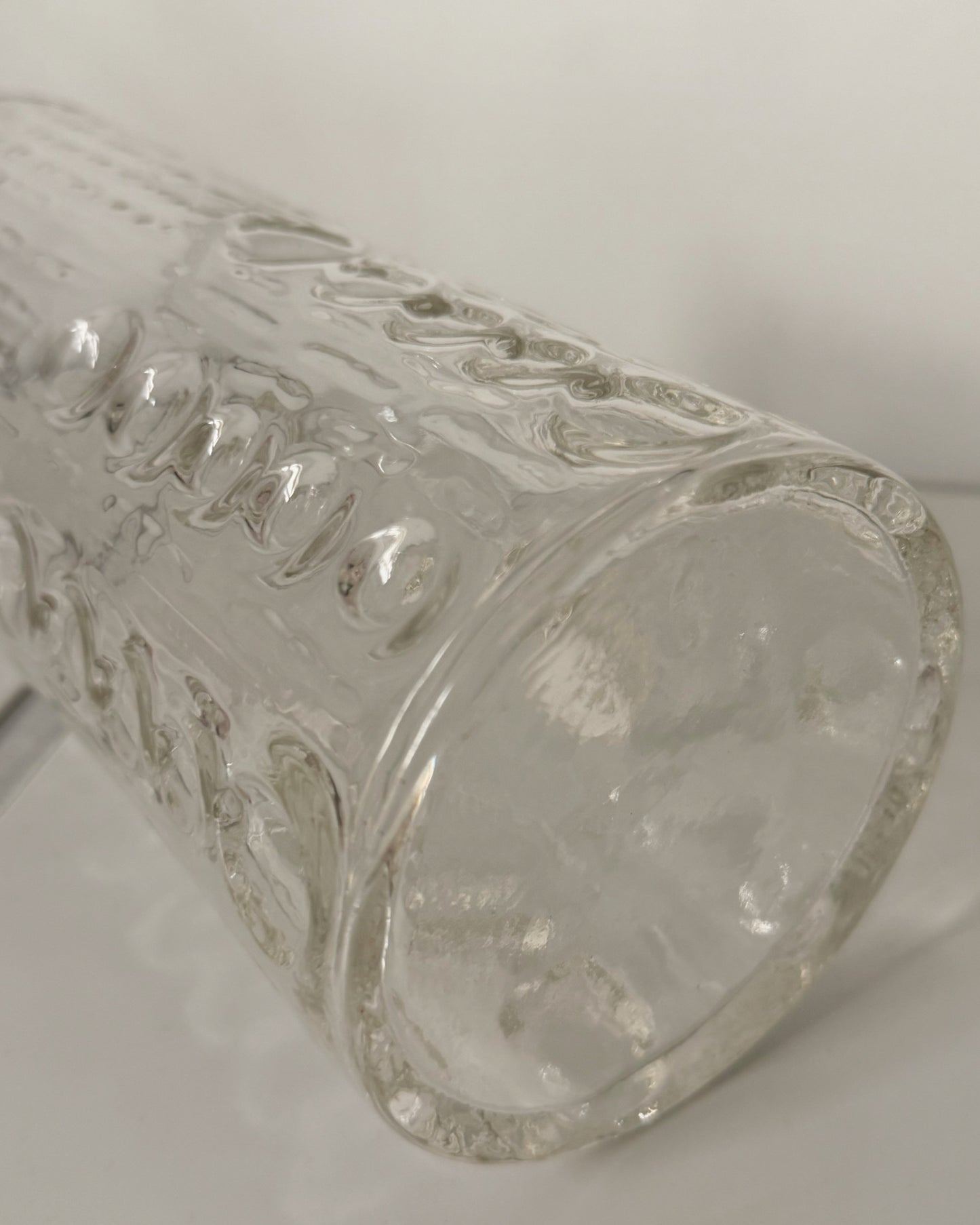 Carafe en verre brutaliste années 70