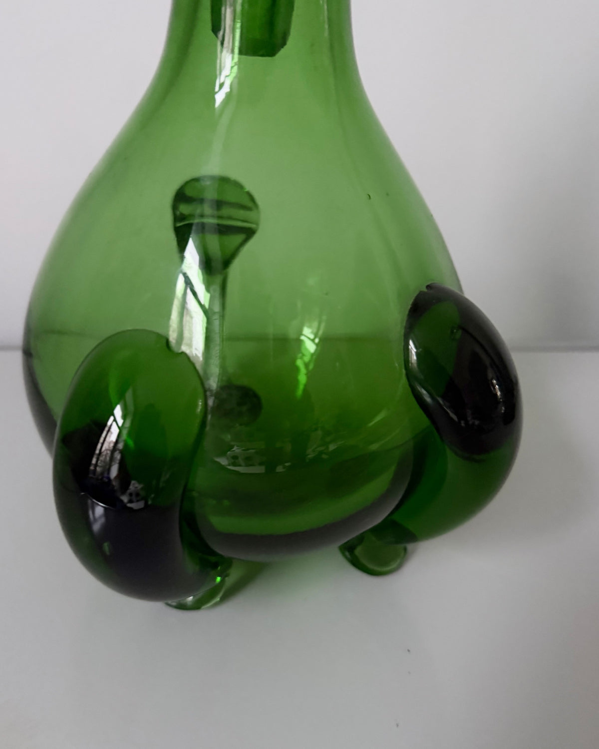 Pichet chat en verre Empoli attribué à Gio Ponti 1960