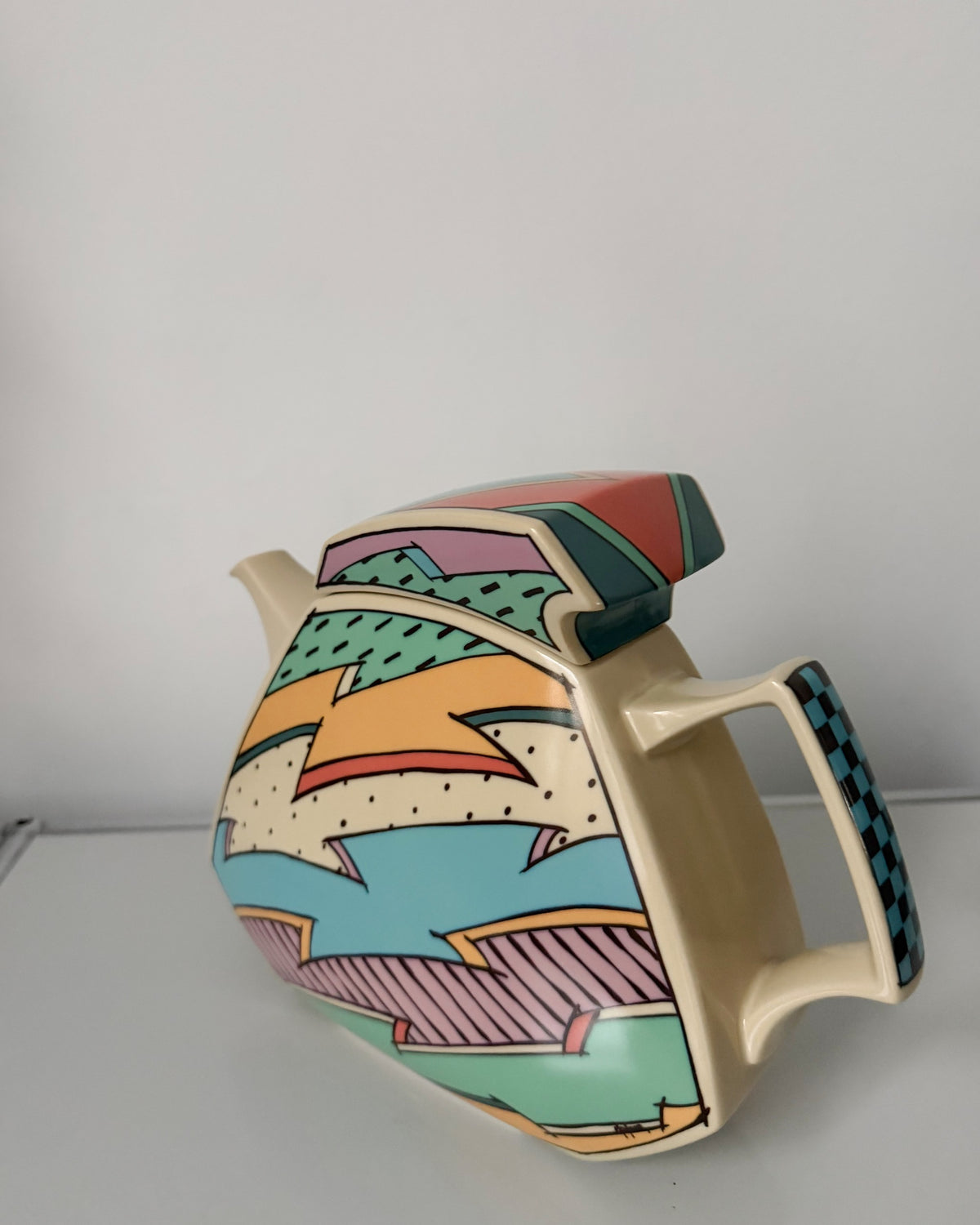 Théière Flash One Rosenthal par Dorothy Hafner