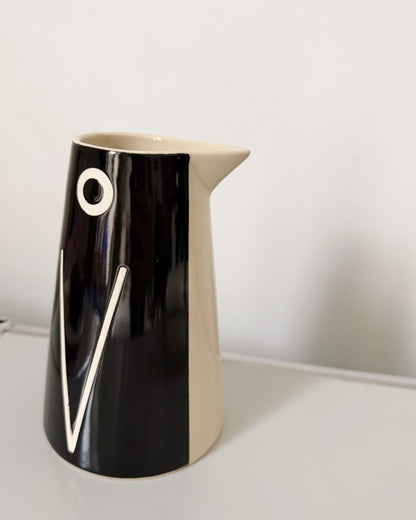Pichet en céramique noir et blanc en forme de pinguin IKEA