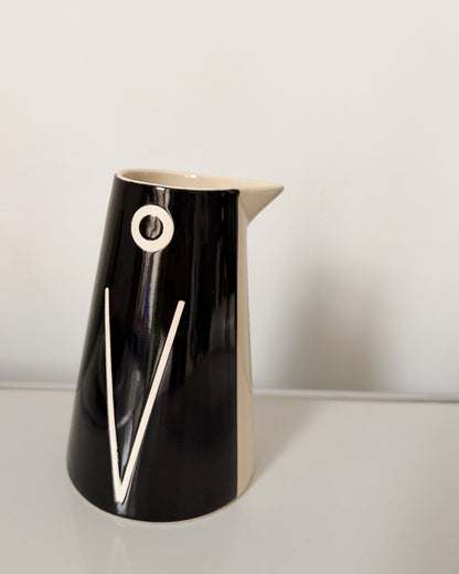 Pichet en céramique noir et blanc en forme de pinguin IKEA