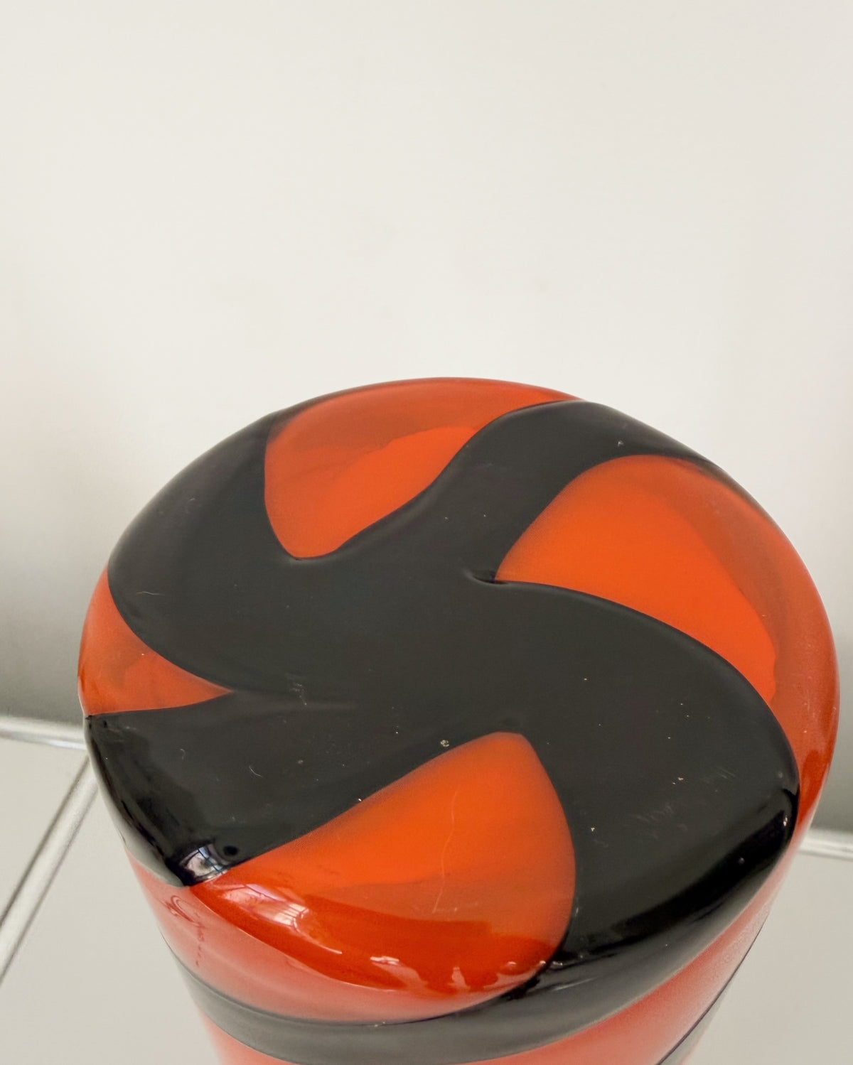 Vase en oplaine Carlo Moretti Orange et noir 1970