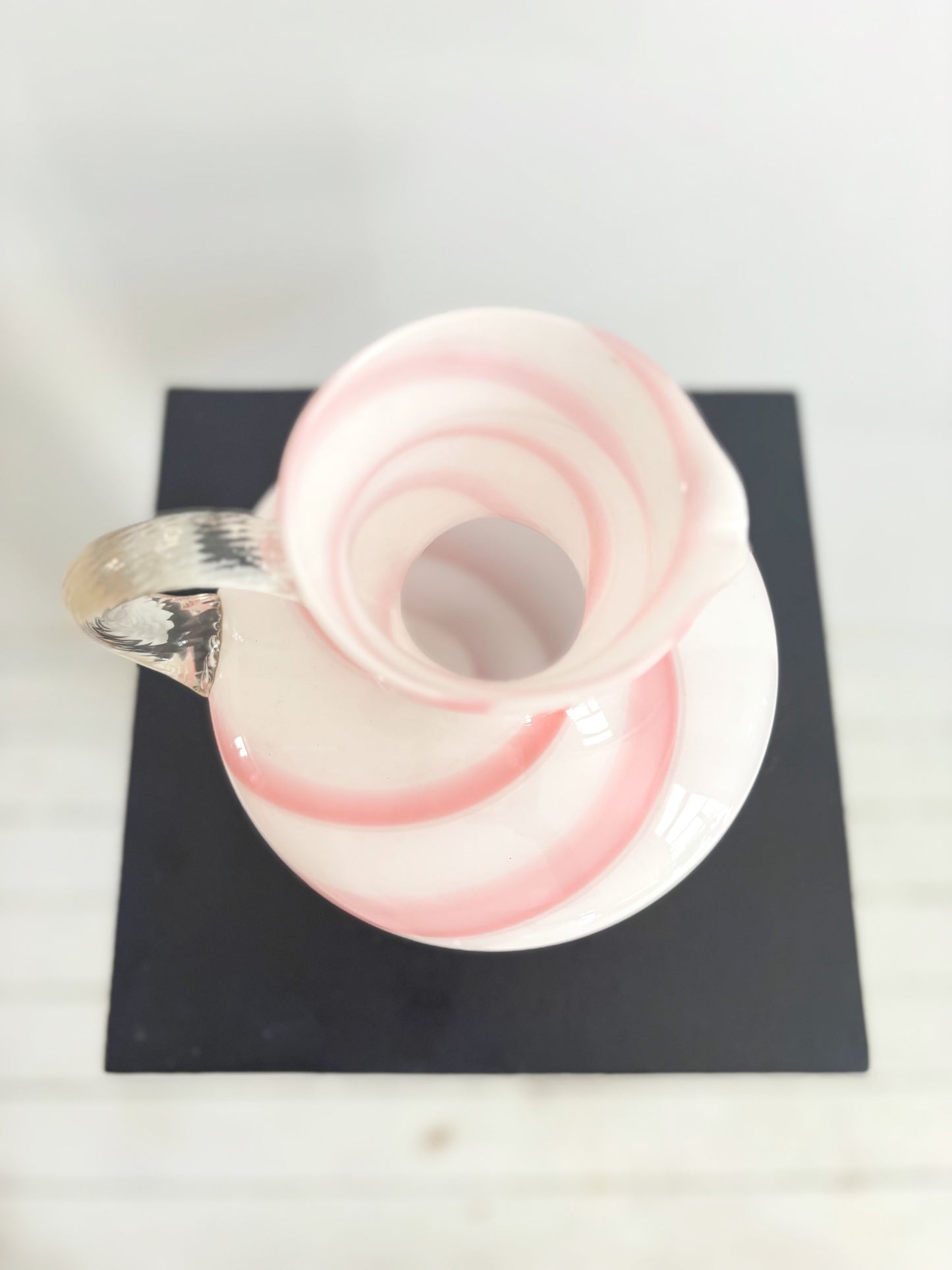 White Empoli opaline vase with pink spiral