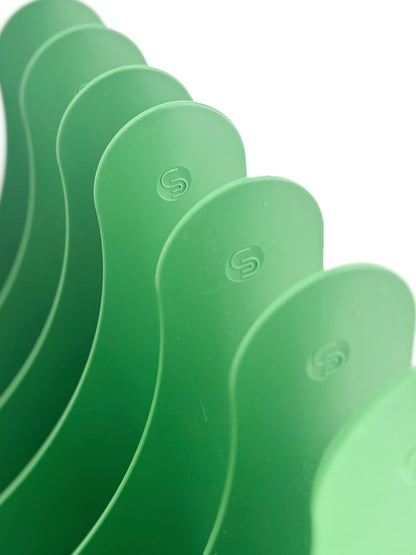 Grass green plastic record holder Schweizer Design