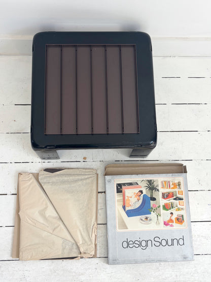 Schweizer Design brown plastic record holder