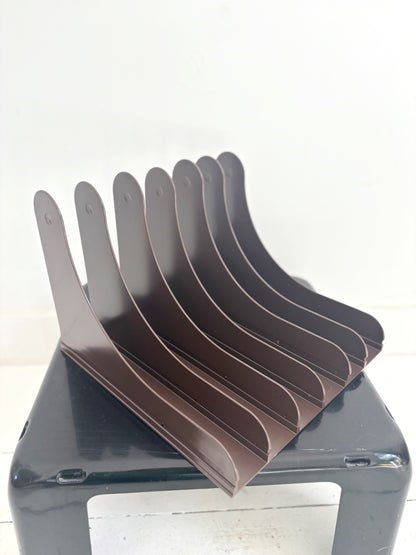 Schweizer Design brown plastic record holder