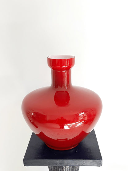 Grand vase Empoli en opaline rouge