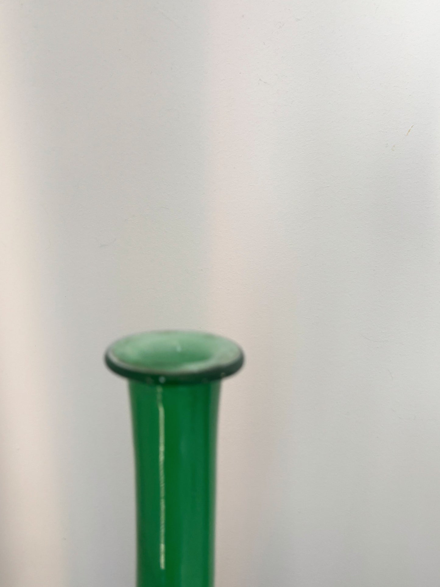 Bouteille en opaline Empoli vert d'eau