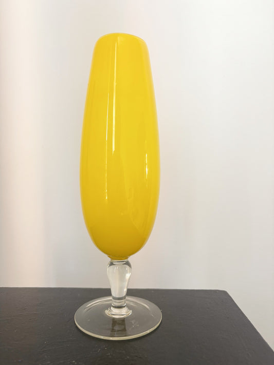 Vase en opaline Jaune