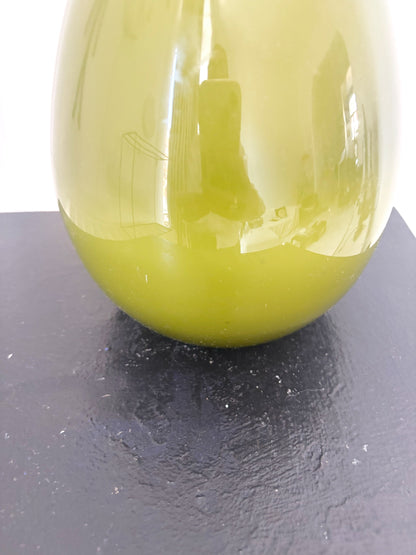 Bouteille vert Olive en opaline d'Empoli