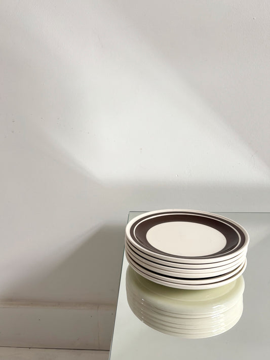 Ensemble de 6 petites assiettes de Carrigaline Pottery