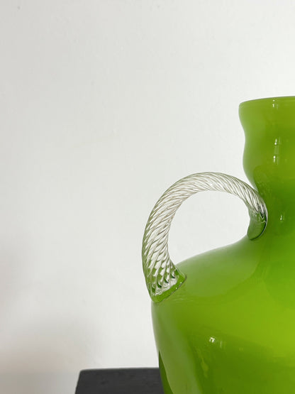 Vase en opaline d'Empoli vert citron
