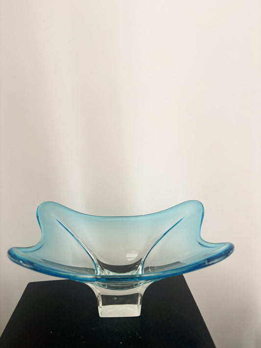 Plat bleu ciel en verre de Murano