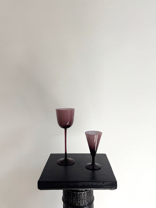 Ensemble de 2 verres en opalines mauves